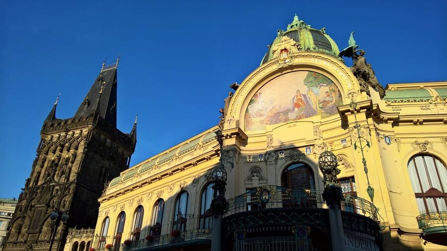 Prague: Old Town Guided Walking Tour and City Boat Ride - Is $106 a fair price?