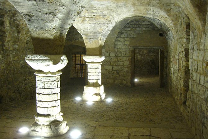 Prague Old Town, Medieval Underground and Dungeon Historical Tour - Old Town stories before the stairs