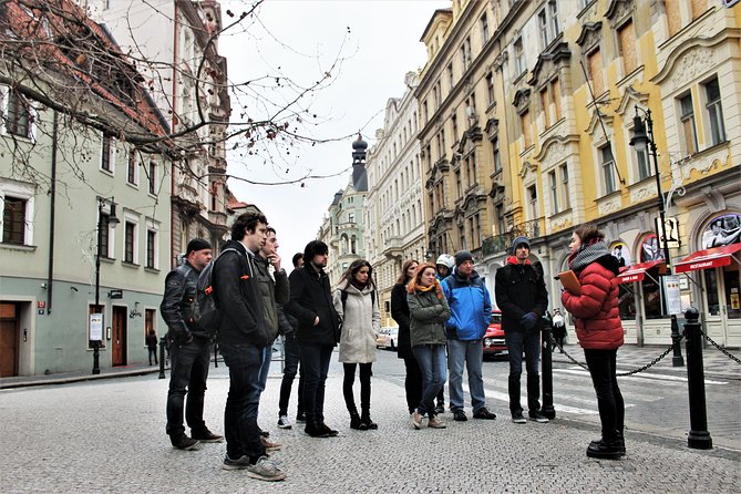 Prague Old Town, Medieval Underground and Dungeon Historical Tour - The alchemy room and the Golem legend