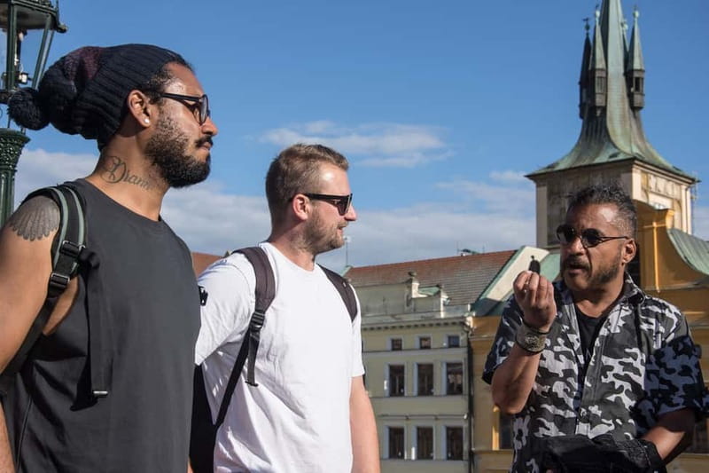 Prague: Old Town, Prague Castle & River Cruise Day Tour - Čertovka canal and the Prague Venice view