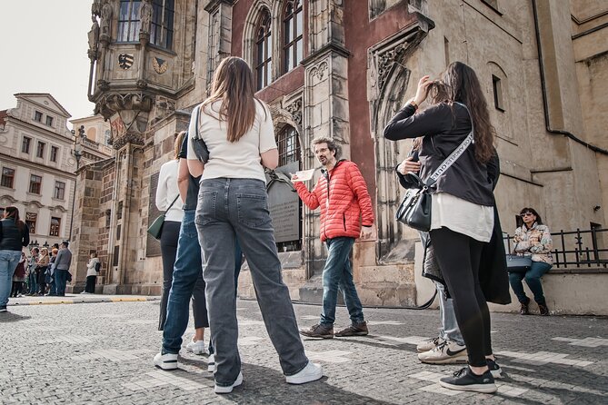 Prague Old Town, River Cruise and Prague Castle Sightseeing Tour Including Lunch - Starting in Old Town Square