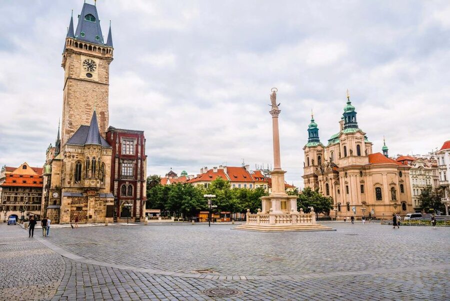 Prague: Old Town Square and Astronomical Clock Audio Guide - Key points to know before you go
