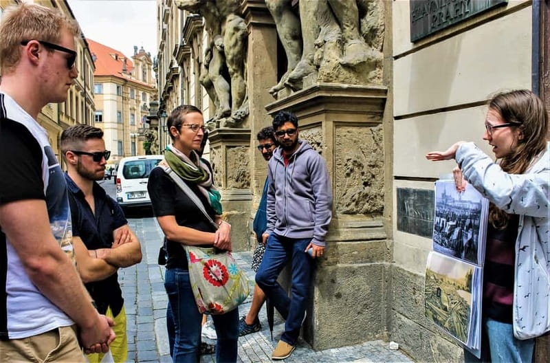 Prague: Oldtown, Medieval Underground & Dungeon History Tour - Is $30 good value for 80 minutes?