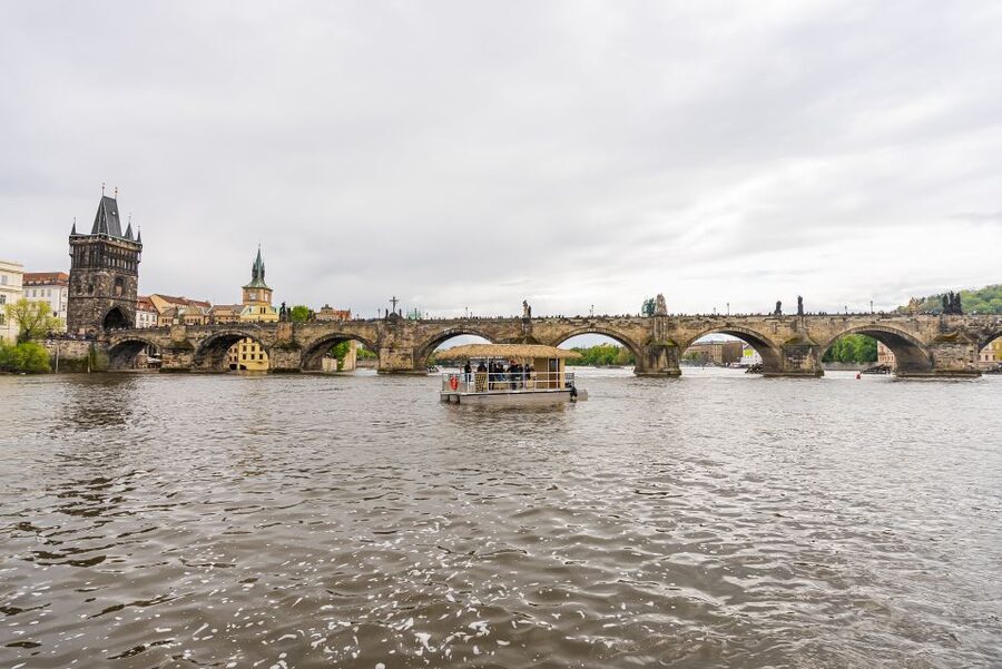 Prague: Party Tiki Boat Sightseeing Cruise with Drinks - A Tiki Boat with a Prague address