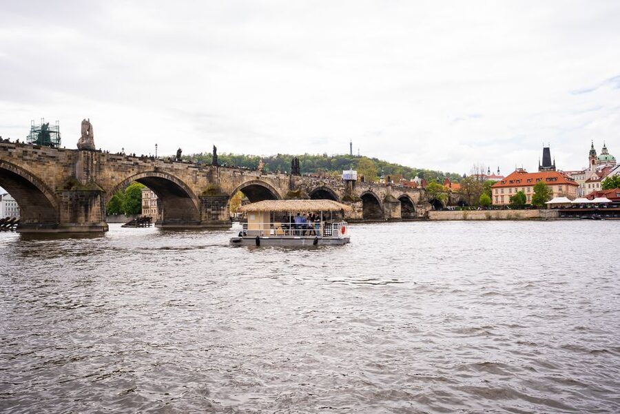 Prague: Party Tiki Boat Sightseeing Cruise with Drinks - What the boat setup means for comfort