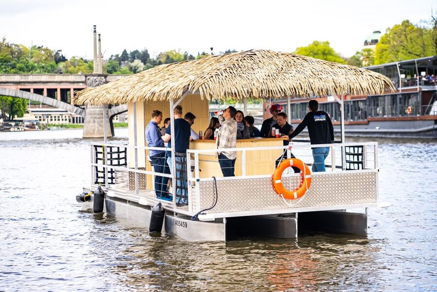Prague: Party Tiki Boat Sightseeing Cruise with Drinks - Rain or shine on the Vltava