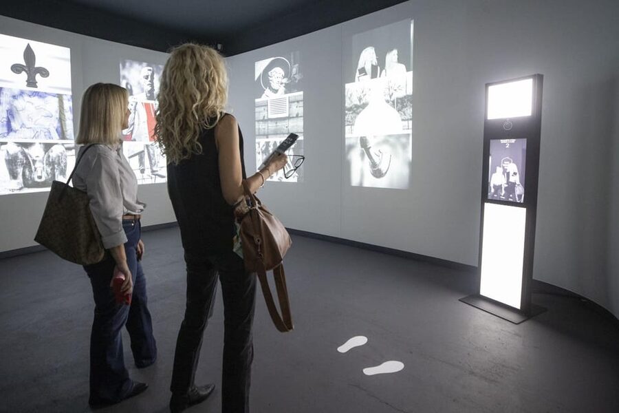 Prague: Praga Magica Interactive Exhibition Ticket - Interactive activities for families and friends