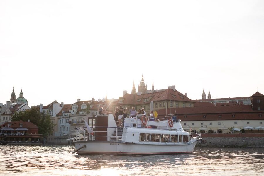 Prague: Private Beer Boat Cruise with Unlimited Beer - Starting Out On The Vltava