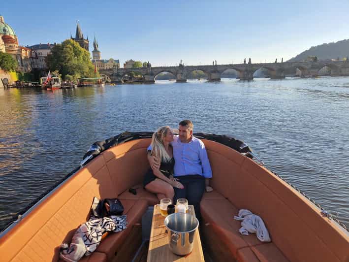 Prague Private Boat Tour - 2 Hours - Practical details that affect your choice