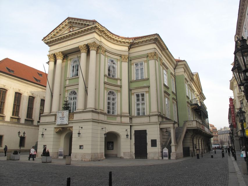 Prague: Private City Tour by Minivan - Exploring Prague Castle and St. Vitus Cathedral