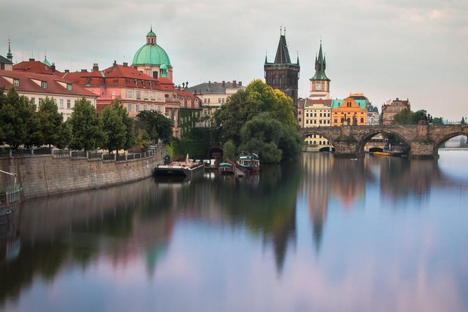 Prague Private Photo Tour for Photography Enthusiasts - Why this small Prague tour works for photographers
