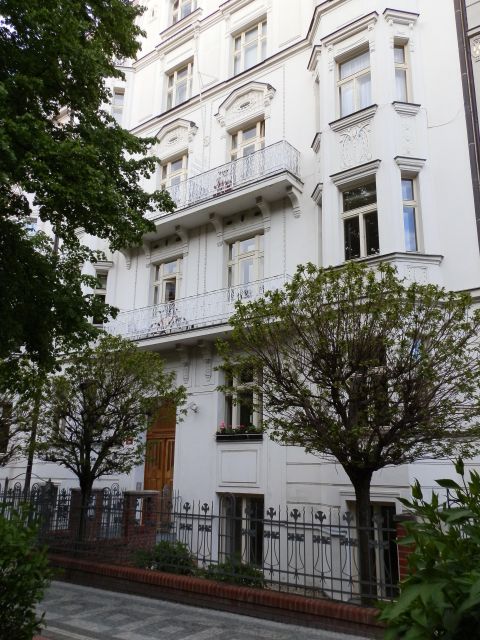 Prague: Private Prague Art Nouveau and Cubism Tour - What the private guide adds
