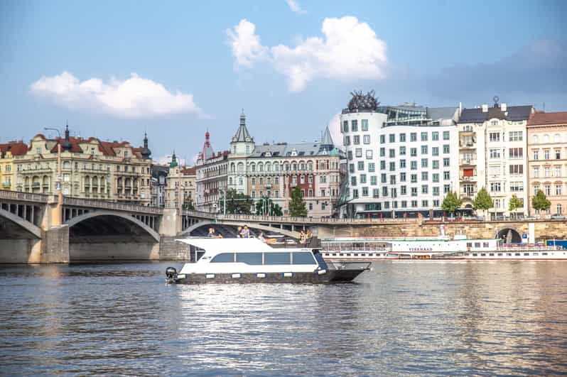 Prague: Private River Cruise with Unlimited Beer or Prosecco - Finding the boat near Výtoň