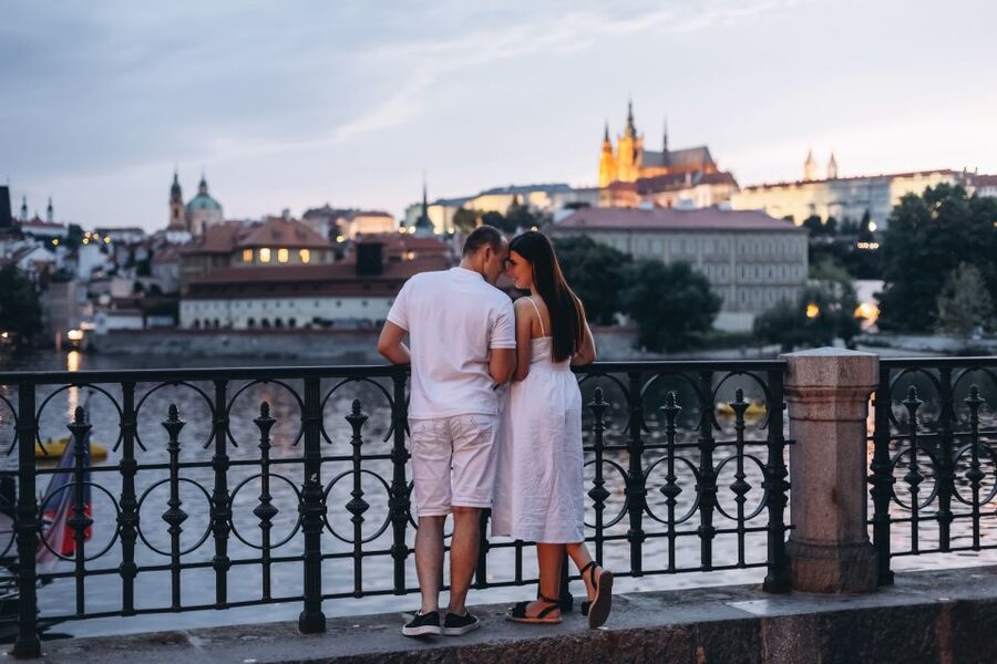 Prague: Professional Photoshoot at Prague Castle - Key points to know before booking