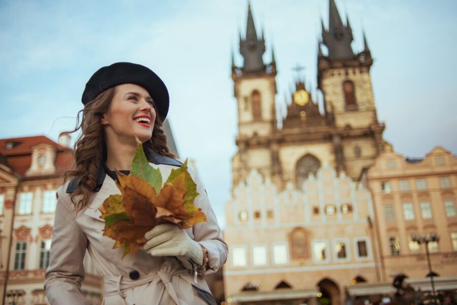 Prague: Professional Photoshoot in the Old Town - Key things to know before booking