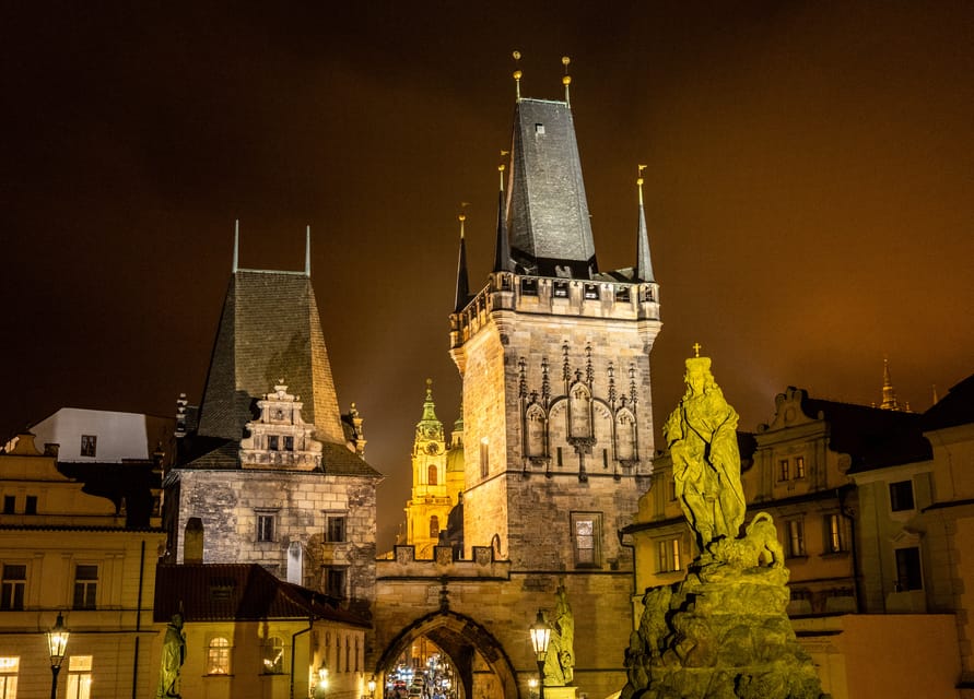 Prague: River Cruise, Charles Bridge Museum, & Walking Tour - Seeing Prague Castle, Kampa, and the Charles Bridge from the river