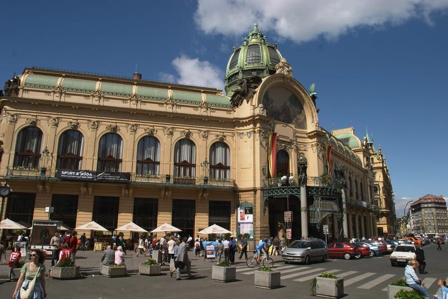 Prague: River Cruise with Transfer to Pier - The timing and meeting point deserve attention