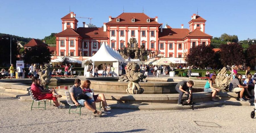 Prague: River & Park Bike Tour to Troja Chateau - Troja Chateau and its Baroque setting