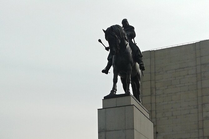 Prague Running Tour: City Highlights And Hidden Places - Starting near Wenceslas Square