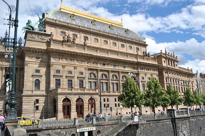Prague's charming old places tour in Russian language - A five-hour route through Prague’s main story