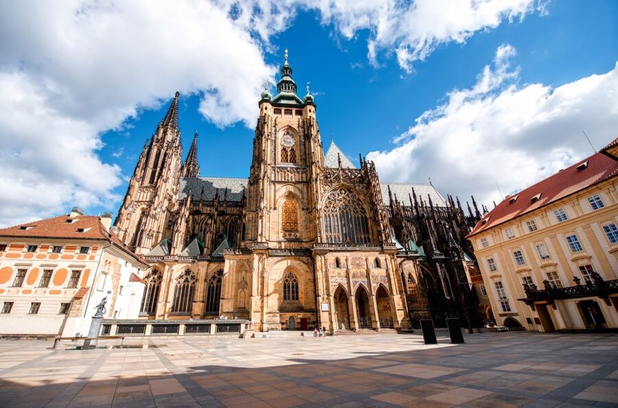 Prague’s Top-ranked Churches Private Walking Tour - Reaching Prague Castle on the four-hour option