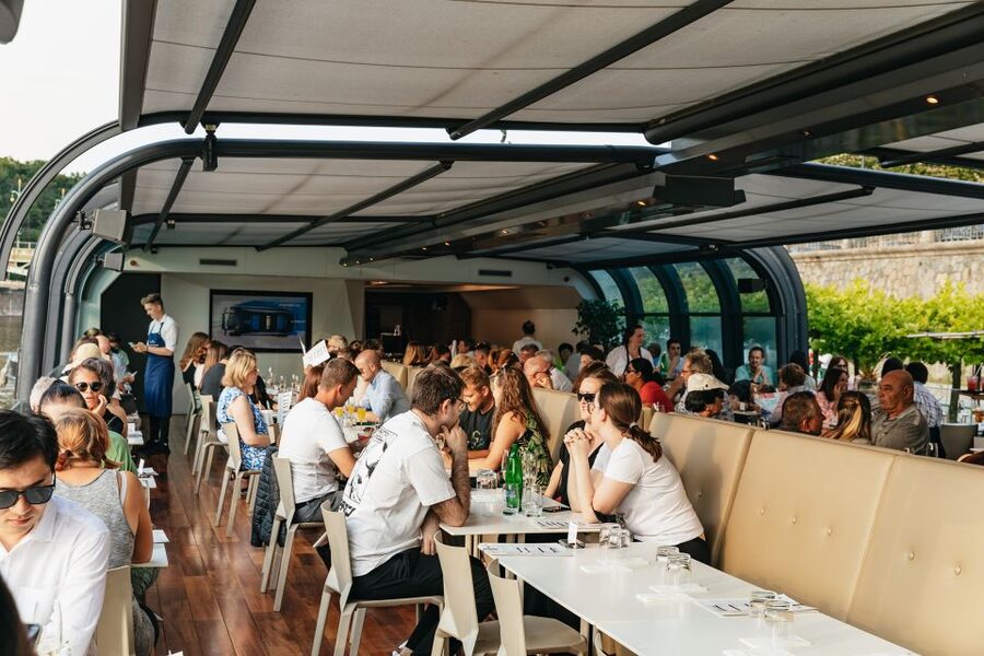 Prague: Sightseeing Dinner Cruise on Open-Top Glass Boat - Prague Castle and the first river views