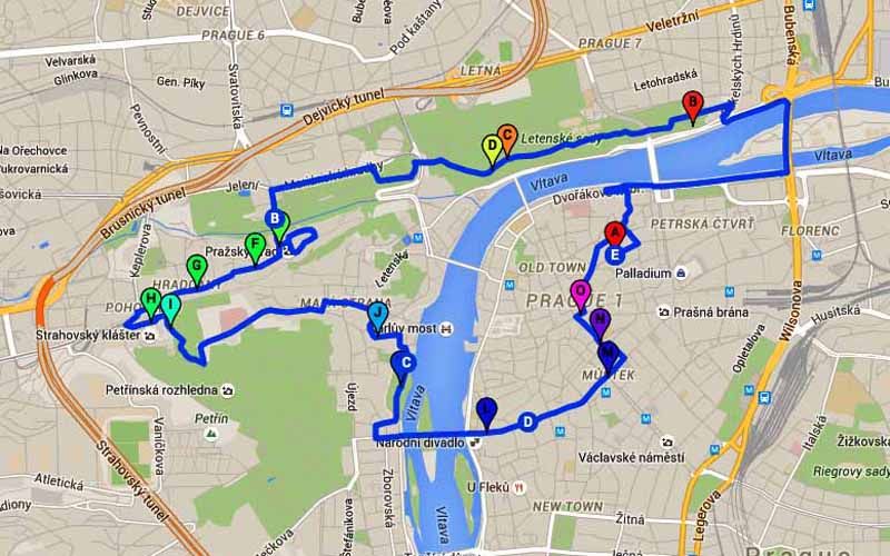 Prague: Stunning Viewpoints, Castle, City & Park Bike Tour - Royal Gardens and Prague Castle