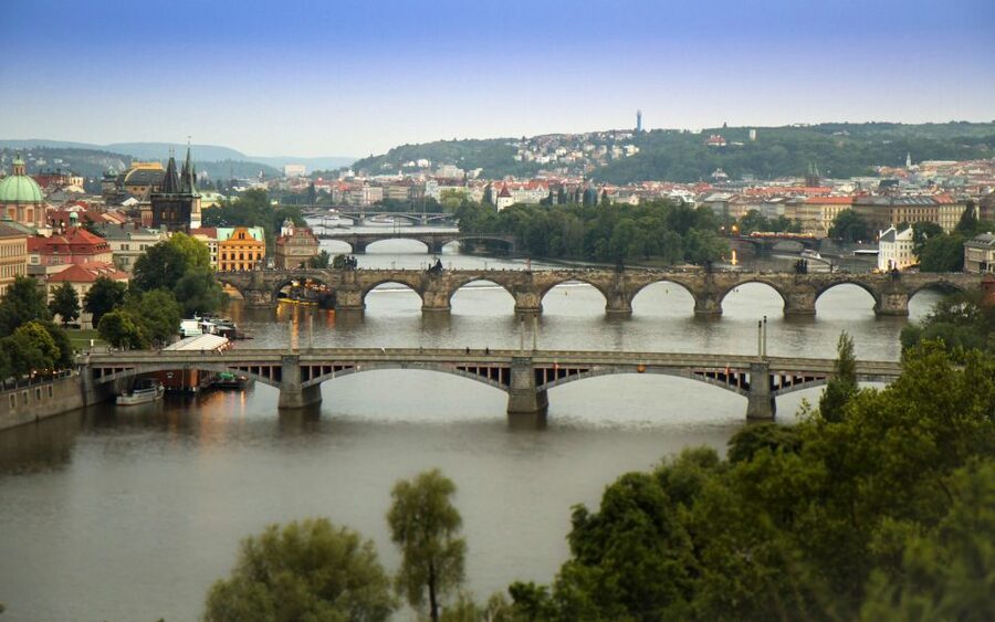 Prague: Stunning Viewpoints, Castle, City & Park Bike Tour - Guide quality and the human side of the tour