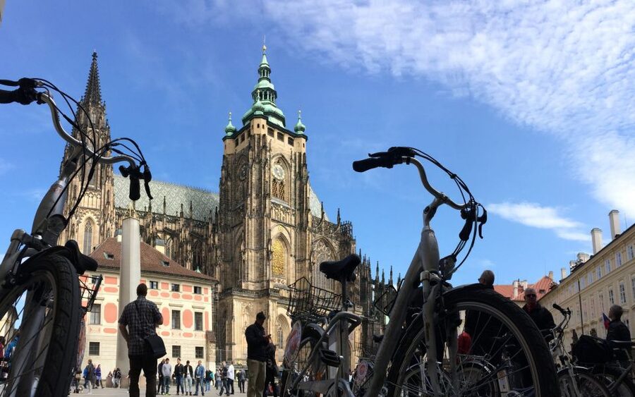 Prague: Stunning Viewpoints, Castle, City & Park E-Bike Tour - Key points at a glance