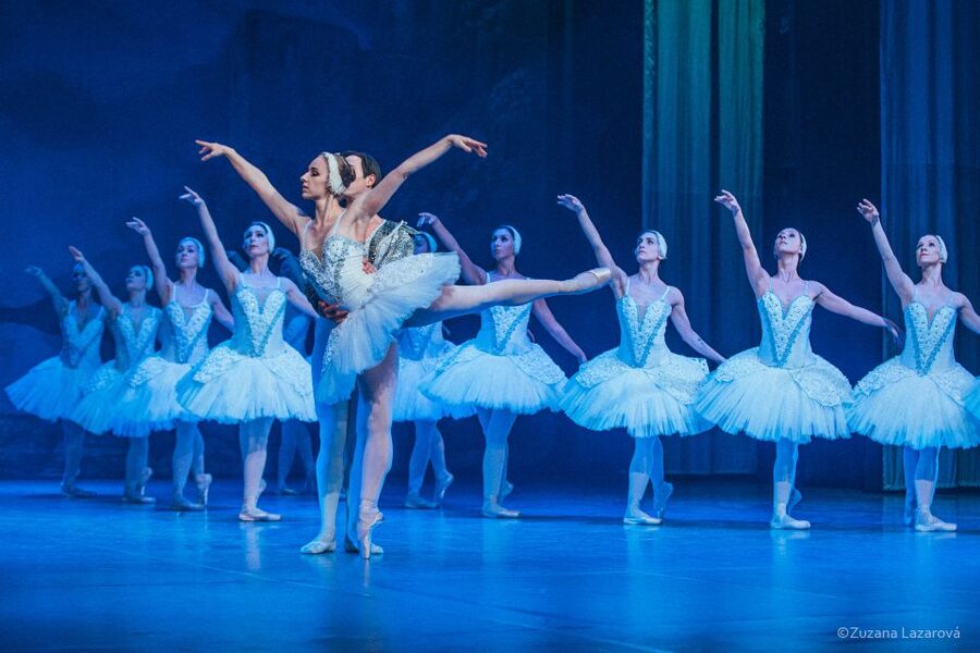 Prague: The Best of Swan Lake Ballet Tickets - The 15-minute interval and theater facilities