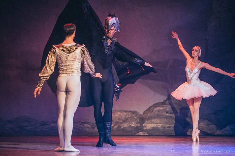 Prague: The Best of Swan Lake Ballet Tickets - What the production does well, and where it feels modest