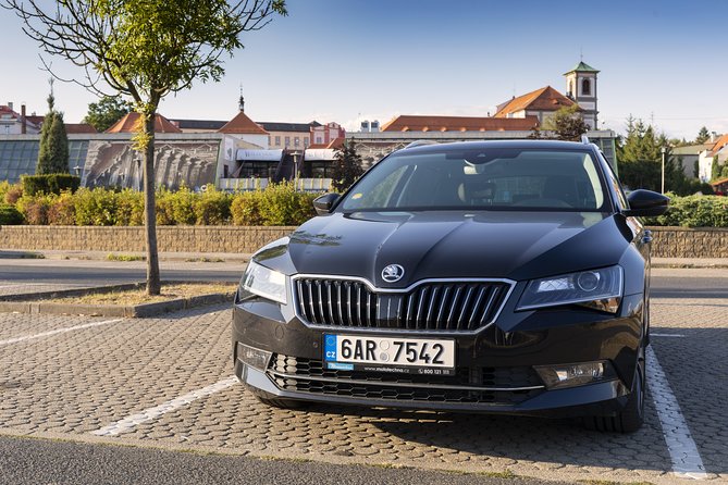 Prague to Karlovy Vary Private Transfer - The 1-Hour-40-Minute Road Trip