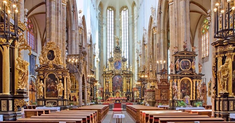 Prague: Tyn Church Classical Music Concert - Beethoven, Smetana, and Pachelbel Keep the Pace Moving