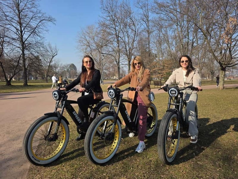 Prague Viewpoints & Historical Ebike Tour - Why this Prague e-bike tour works well