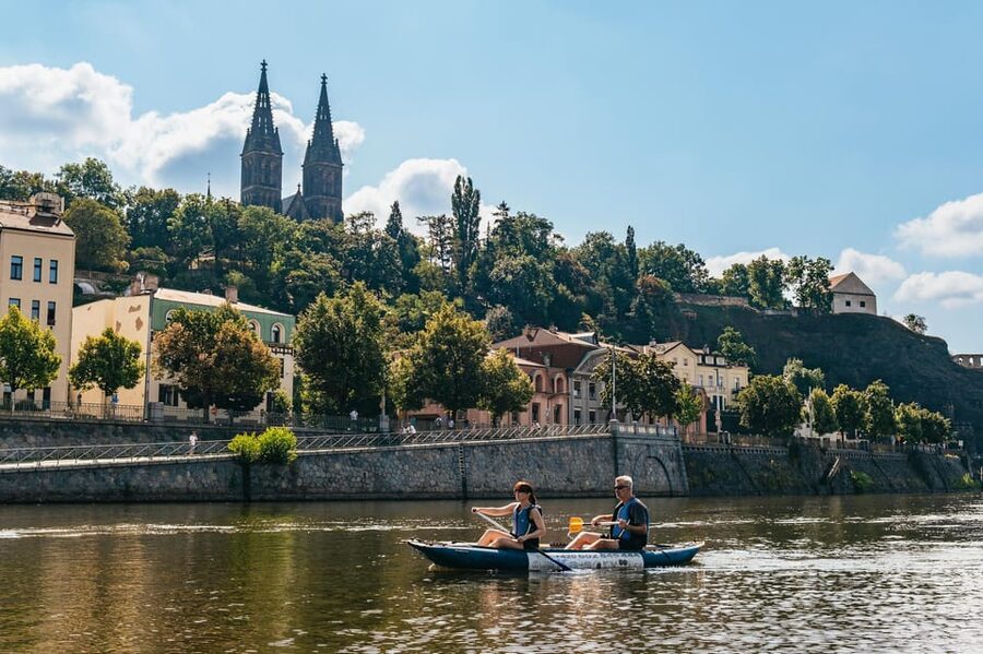 Prague: Vltava River Guided Canoeing Tour - Getting ready for 150 minutes on the river