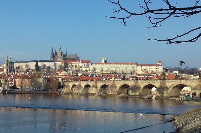Prague Vltava River Lunch Cruise - Music, commentary, and the atmosphere on board
