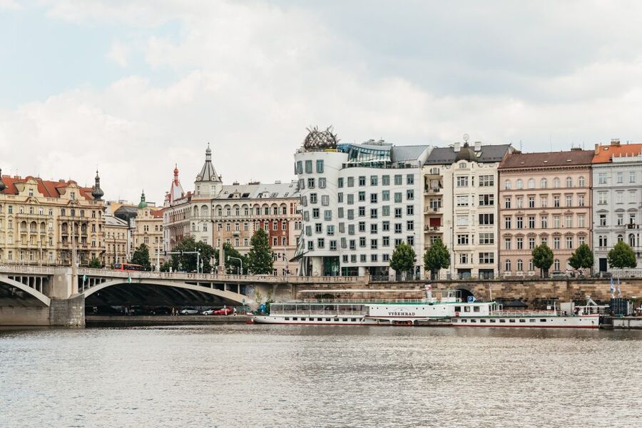 Prague: Vltava River Lunch Cruise in an Open-Top Glass Boat - The Dancing House and sights farther south