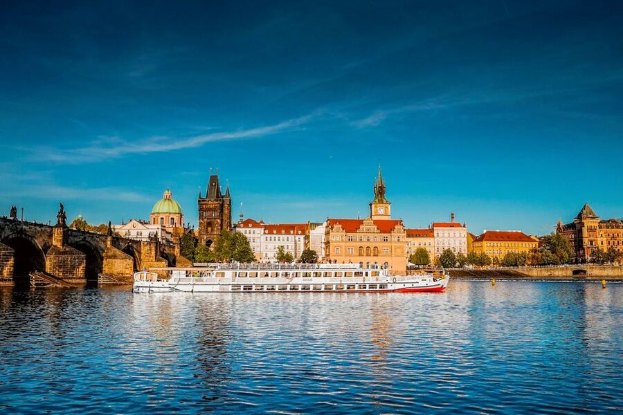 Prague: Vltava River Night Cruise with Buffet - Seating, couples, and group size