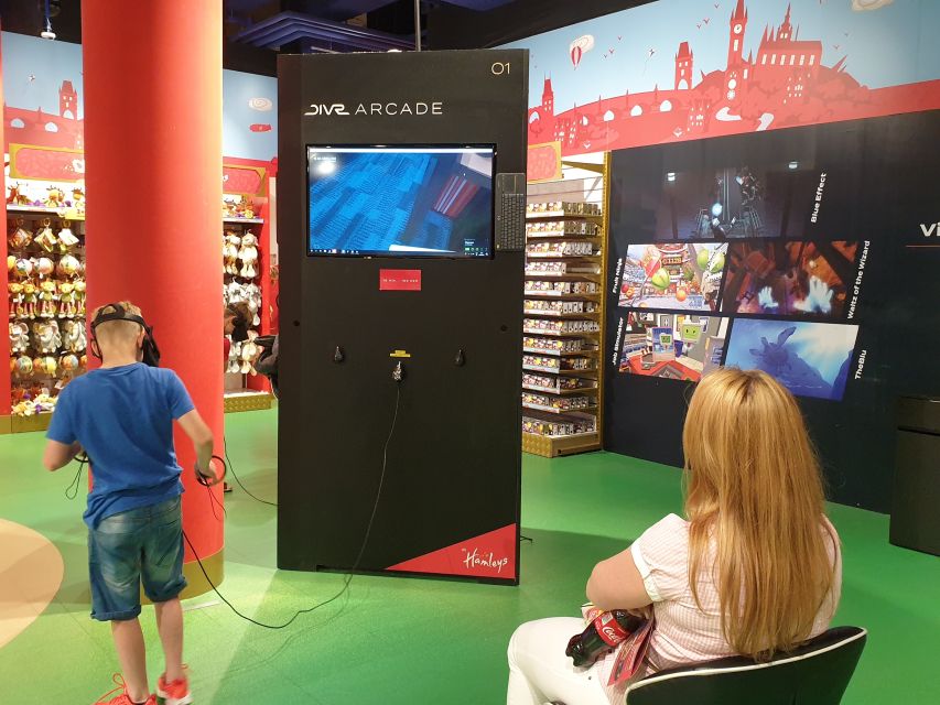 Prague: Walking Tour & Virtual Reality Experience - Key points to know before booking