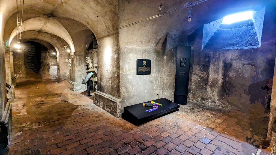 Prague: WWII Guided Tour & The Crypt of Operation Anthropoid - How the guides shape the experience