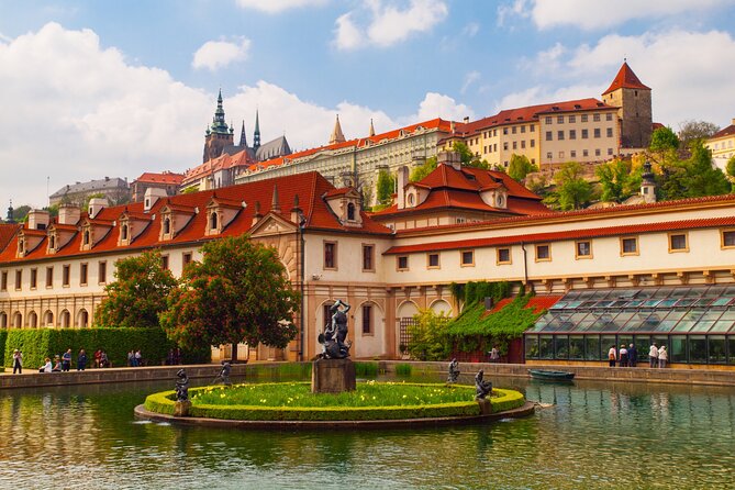 Private 2-Hour Morning Walking Tour of Prague Castle - Prague Castle: Royal Power in Thirty Minutes