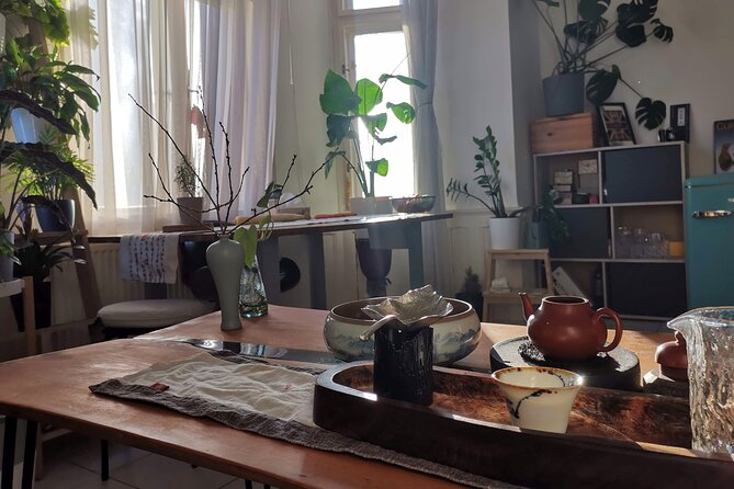 Private Authentic Tea Experience in Prague - A tasting built around variety