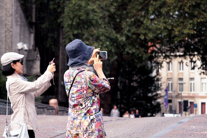 Private Car Transfer from Prague to Budapest with 2 Hour Stop - Booking details worth checking twice