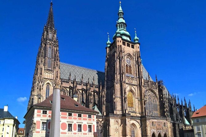 Private Custom Tour: Half-Day Tour of Prague Castle and Old Town - Charles Bridge and the best castle views