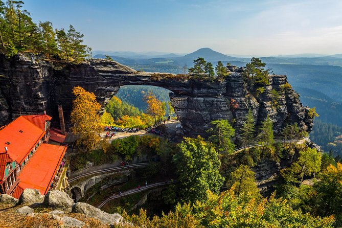 Private Day Tour for Big Groups - Best of 2 Countries: Bohemian Switzerland NP - Pravčická Gate and the first forest walk