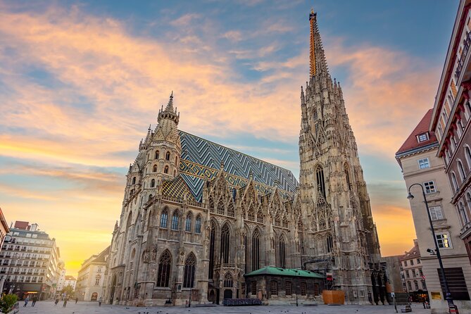 Private Day Tour from Prague to Vienna, English Speaking Driver - The Prague pickup and the long ride south