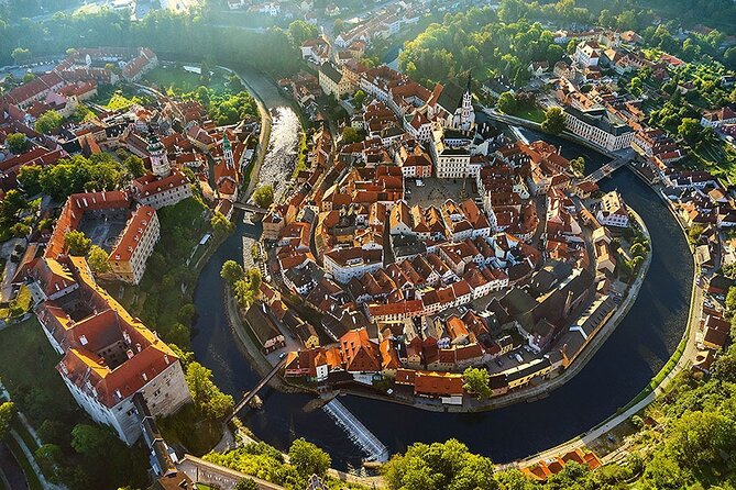 Private Day Trip from Prague to Cesky Krumlov - The 9:00 a.m. hotel pickup