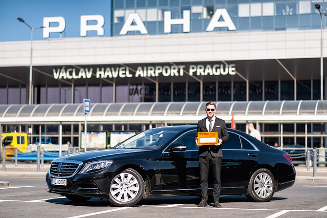 Private Departure Transfer: Prague Airport - The drivers make the biggest difference