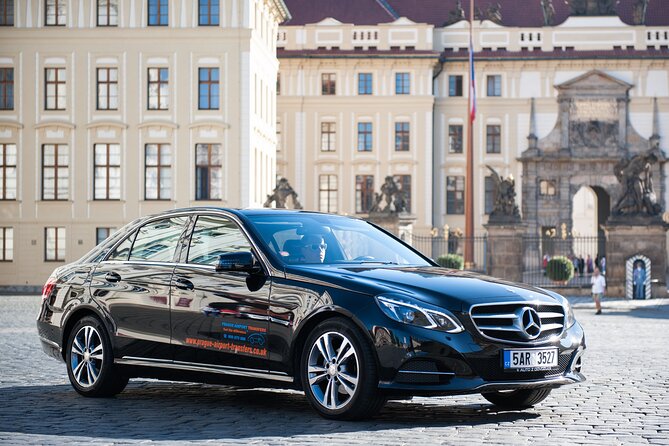 Private Departure Transfer: Prague Airport - Luggage rules you need to measure