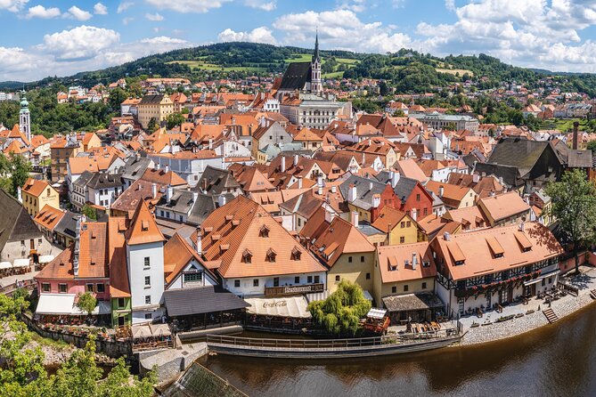 Private Driver from Prague to Vienna with a Stop in Cesky Krumlov - Practical tips for using the two-hour stop